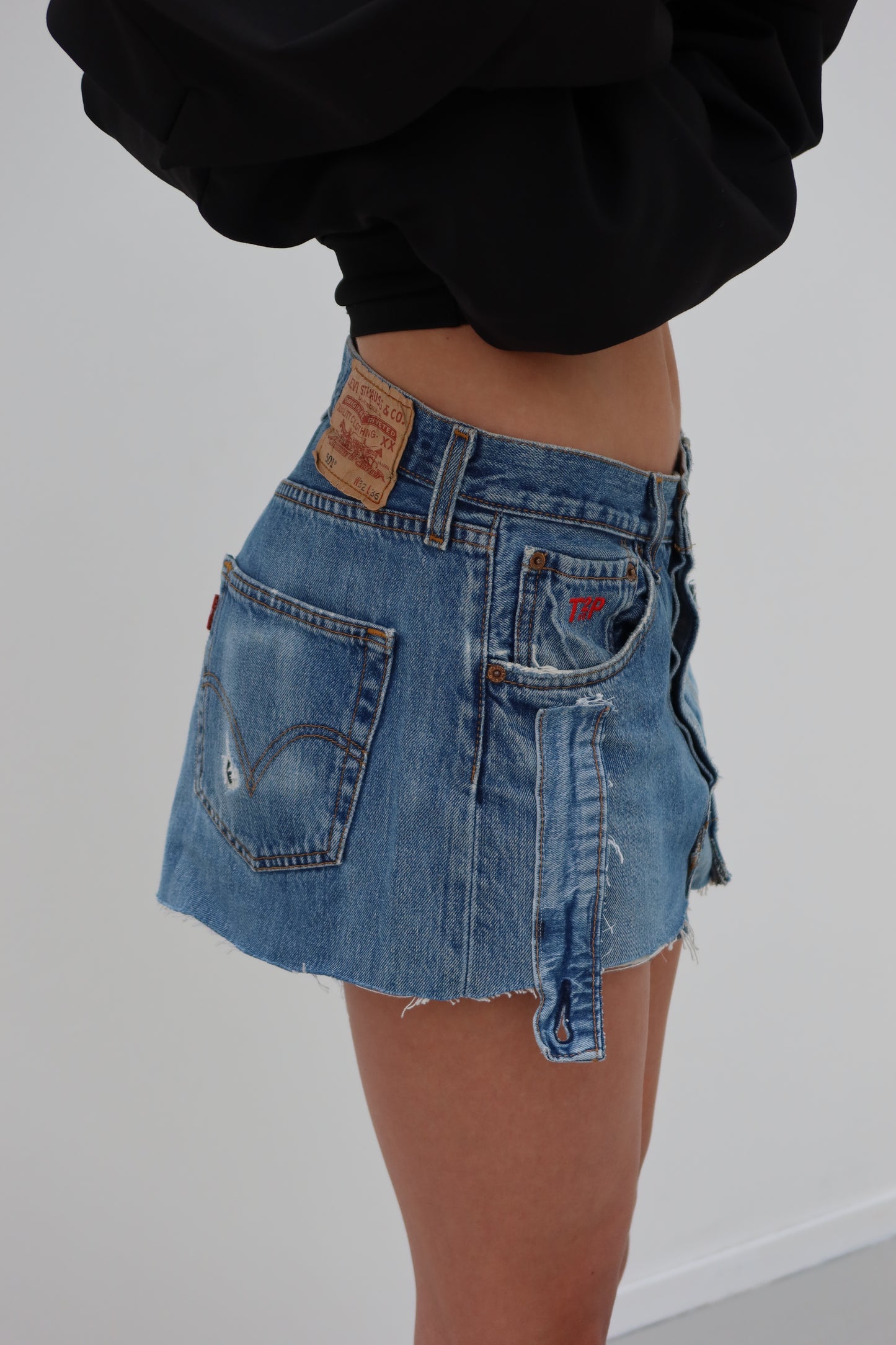 mini skirt 01