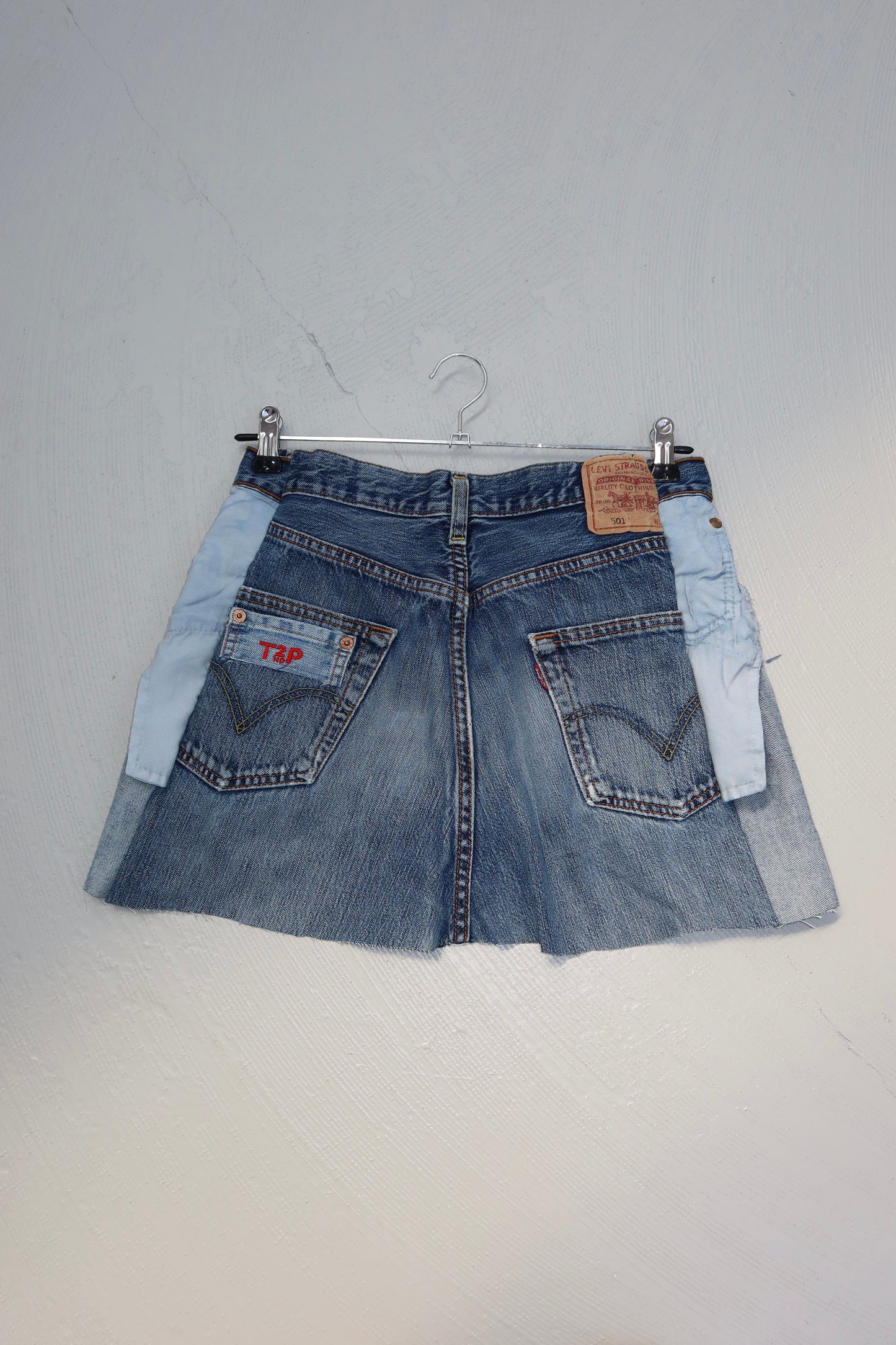 mini skirt 03