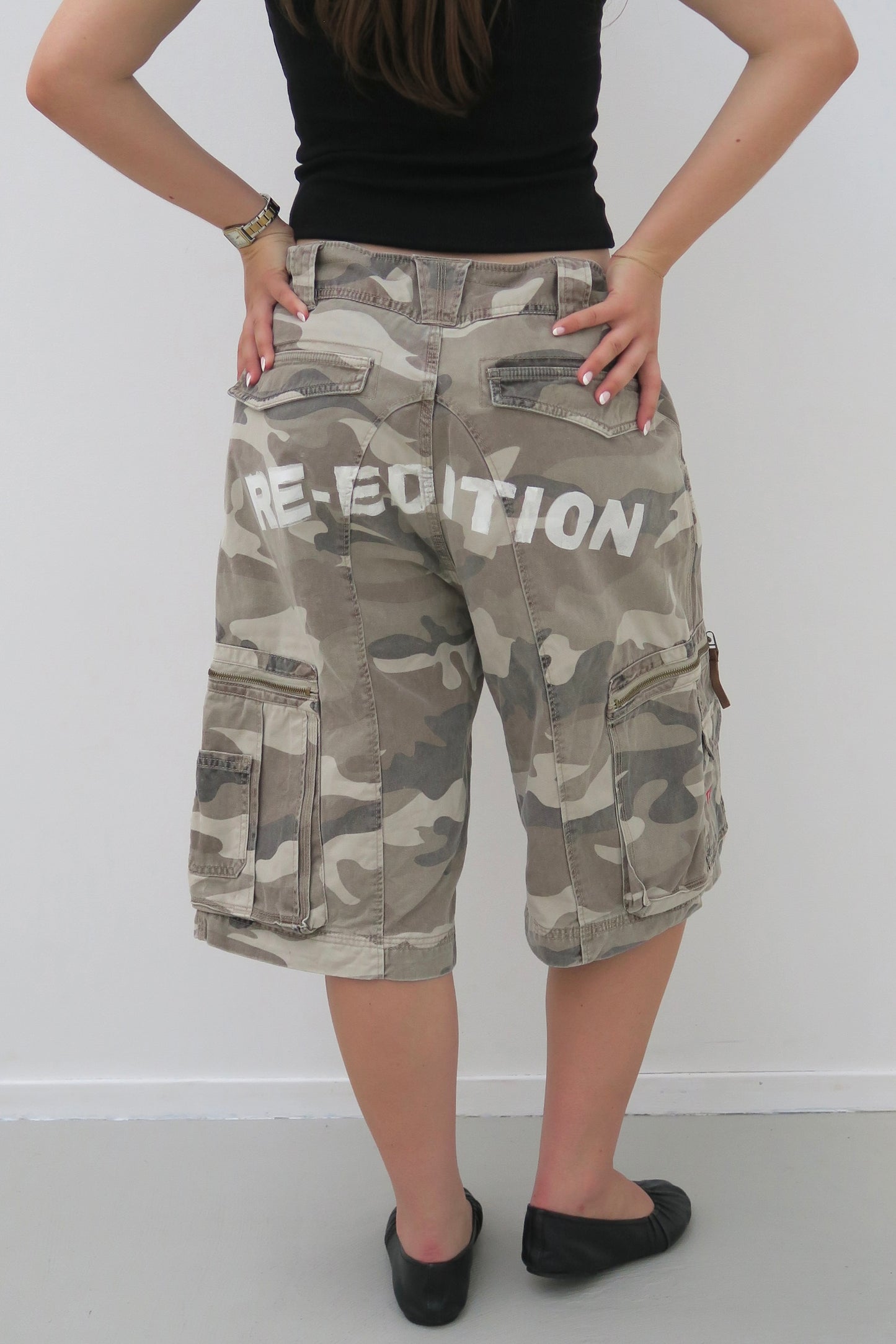 re-editon - vintage camo jorts