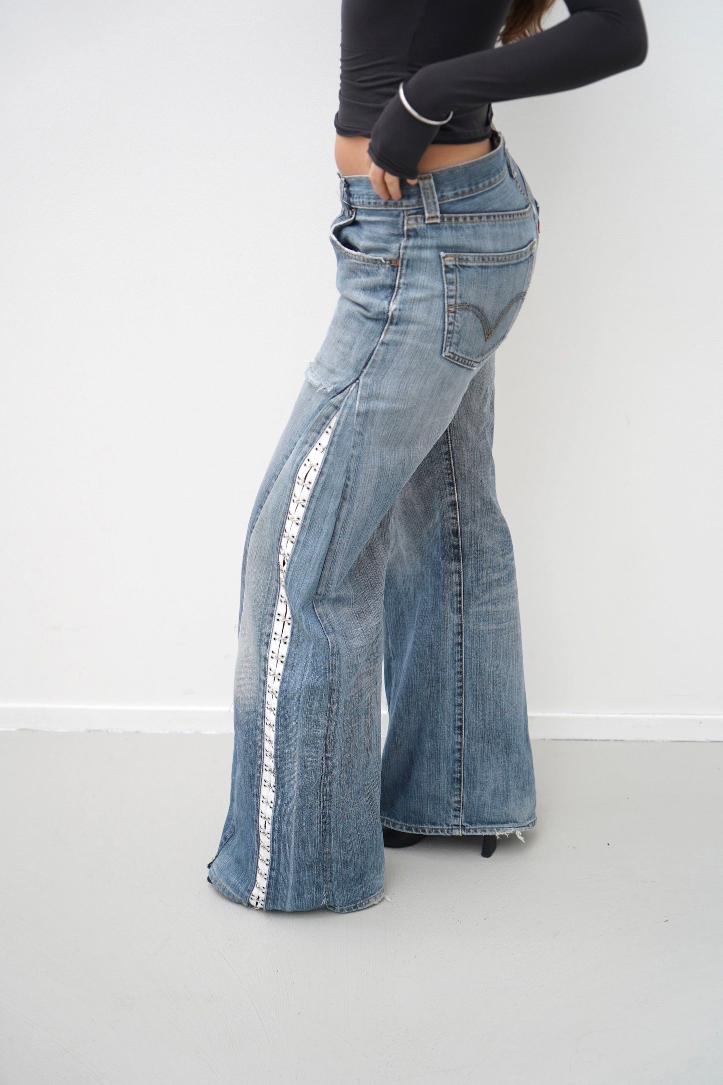 01 city - reworked levis